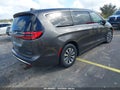 Photo 4 of 21 — 2023 Chrysler Pacifica