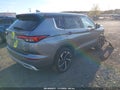 2022 Mitsubishi Outlander — photo 4 of 16 | VIN JA4J3UA86NZ024792