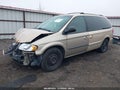2003 Chrysler Town & Country — photo 2 of 17 | VIN 2C8GT54L03R192830