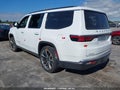 2022 Jeep Wagoneer — photo 3 of 20 | VIN 1C4SJVDT5NS226957
