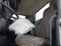 Photo 6 of 16 — 2018 Volvo VNL