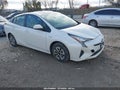 Photo 1 of 16 — 2016 Toyota Prius