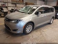 2019 Chrysler Pacifica — photo 2 of 17 | VIN 2C4RC1BG9KR554385