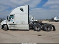Photo 14 of 15 — 2015 Freightliner Cascadia 125