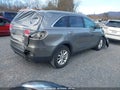 2016 Kia Sorento — photo 4 of 17 | VIN 5XYPG4A35GG022803