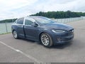 2018 Tesla Model X — photo 1 of 17 | VIN 5YJXCDE25JF105000