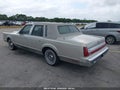 Photo 3 of 19 — 1988 Lincoln Town Car