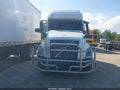 Photo 12 of 15 — 2023 Volvo VNL