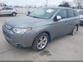 Photo 2 of 17 — 2014 Mitsubishi Outlander