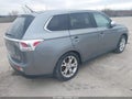 Photo 4 of 17 — 2014 Mitsubishi Outlander