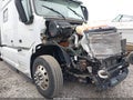 2025 Volvo VNL — photo 13 of 14 | VIN 4V4NC9EH0SN669881