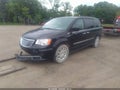 2016 Chrysler Town & Country — photo 2 of 16 | VIN 2C4RC1BG3GR246801
