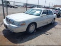 2006 Lincoln Town Car — photo 2 of 17 | VIN 1LNHM82VX6Y646747