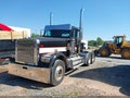 2000 Freightliner Conventional — photo 2 of 15 | VIN 1FUPCSZB5YDB88519