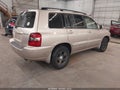 Photo 4 of 13 — 2004 Toyota Highlander