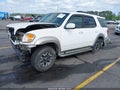 Photo 2 of 17 — 2002 Toyota Sequoia