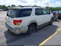 Photo 4 of 17 — 2002 Toyota Sequoia