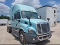 2018 Freightliner Cascadia 113 — photo 1 of 15 | VIN 3AKJGHDV5JSJR5630