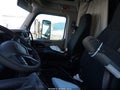 2019 Peterbilt 579 — photo 5 of 10 | VIN 1XPBD49X6KD608832