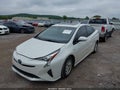 Photo 2 of 16 — 2017 Toyota Prius