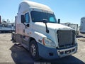 Photo 1 of 16 — 2016 Freightliner Cascadia 125