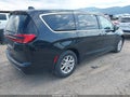 2023 Chrysler Pacifica — photo 4 of 17 | VIN 2C4RC1BG0PR615940