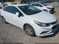 Photo 1 of 16 — 2017 Chevrolet Cruze