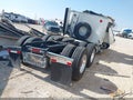 2013 Kenworth Construction — photo 4 of 15 | VIN 1XKAD49X9DJ337349