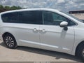 Photo 13 of 16 — 2023 Chrysler Pacifica