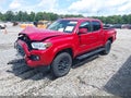2022 Toyota Tacoma — photo 2 of 18 | VIN 3TMAZ5CN7NM166356