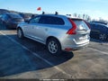 2016 Volvo XC60 — photo 3 of 11 | VIN YV4612RK6G2857152