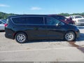 Photo 13 of 17 — 2022 Chrysler Pacifica