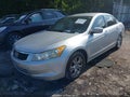 2009 Honda Accord — photo 2 of 15 | VIN 1HGCP26439A109897