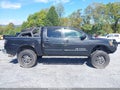 Photo 14 of 22 — 2010 Nissan Titan