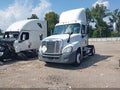 Photo 2 of 24 — 2013 Freightliner Cascadia 125