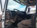 2015 Volvo VN — photo 5 of 11 | VIN 4V4NC9EHXFN190115