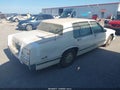 1992 Cadillac Deville — photo 4 of 10 | VIN 1G6CD53B9N4207047