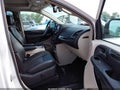 2015 Chrysler Town & Country — photo 5 of 18 | VIN 2C4RC1CG9FR573863