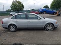 Photo 13 of 16 — 2000 Volkswagen Passat