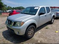 Photo 2 of 16 — 2014 Nissan Frontier