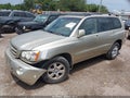 Photo 2 of 13 — 2003 Toyota Highlander