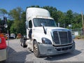 Photo 1 of 16 — 2016 Freightliner Cascadia 125