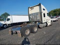 2016 Kenworth Construction — photo 4 of 24 | VIN 1XKYDP9X6GJ980651