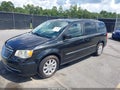 2014 Chrysler Town & Country — photo 2 of 15 | VIN 2C4RC1BG2ER444220