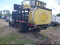 2005 GMC C7500 — photo 3 of 16 | VIN 1GDM7C1315F530694