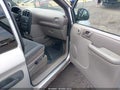 Photo 5 of 14 — 2002 Chrysler Voyager