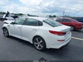 2020 Kia Optima — photo 3 of 17 | VIN 5XXGT4L32LG407906