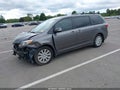 2017 Toyota Sienna — photo 2 of 17 | VIN 5TDYZ3DCXHS825647