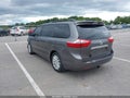 Photo 3 of 17 — 2017 Toyota Sienna