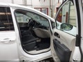 Photo 5 of 18 — 2022 Chrysler Voyager